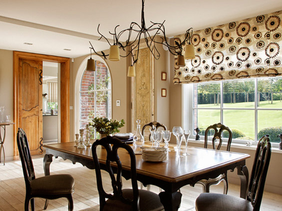 Фотография: Кухня и столовая в стиле Прованс и Кантри, Декор интерьера, Франция, Декор дома, Стол, Обеденная зона – фото на INMYROOM