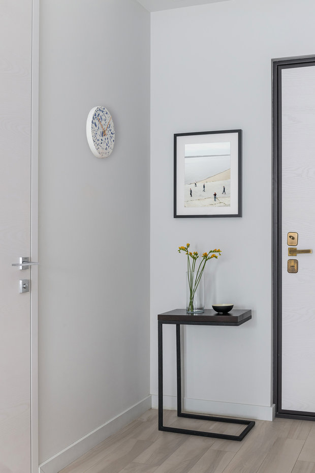 Фотография: Прихожая в стиле Современный, Малогабаритная квартира, Квартира, Проект недели, Москва, 2 комнаты, до 40 метров, Яна Рябченко, Yosign – фото на INMYROOM