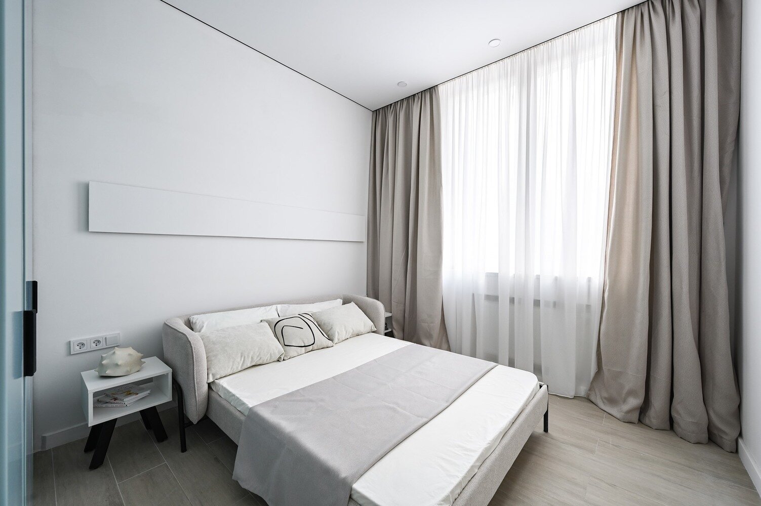 Фотография: Спальня в стиле Современный, Минимализм, Квартира, Проект недели, Красногорск, Кирпичный дом, 3 комнаты, 40-60 метров, Ульяна Гатина – фото на INMYROOM Фотография: Спальня в стиле Современный, Минимализм, Квартира, Проект недели, Красногорск, Кирпичный дом, 3 комнаты, 40-60 метров, Ульяна Гатина – фото на INMYROOM