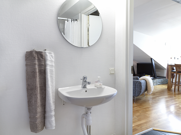 Фотография: Ванная в стиле Скандинавский, Малогабаритная квартира, Квартира, Дома и квартиры – фото на INMYROOM