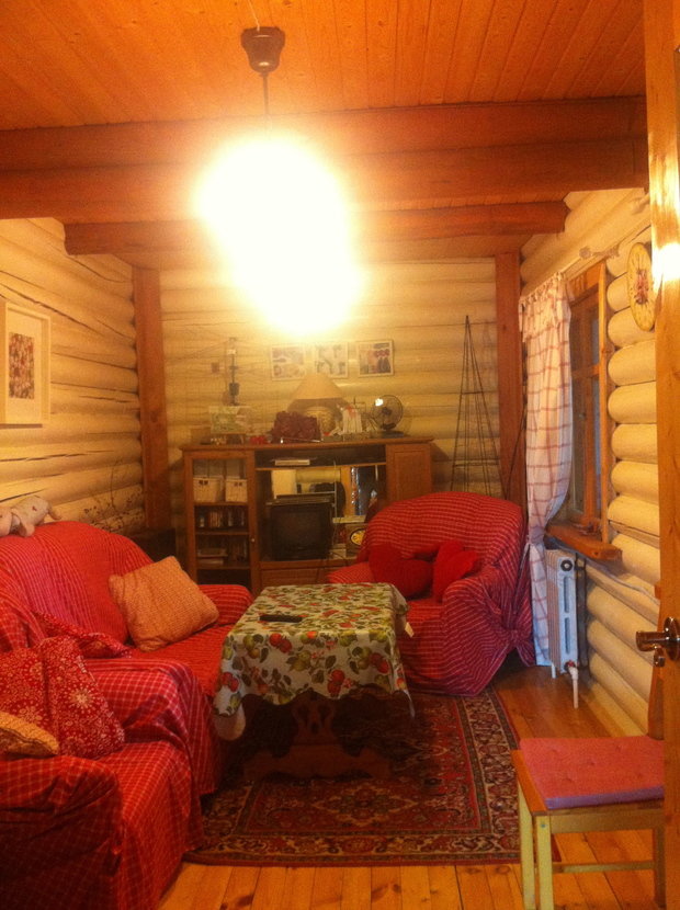 Фотография: Кухня и столовая в стиле Прованс и Кантри, Гостиная, Скандинавский, Современный, Эклектика, Дом, Планировки, BoConcept, Kaiser, Мебель и свет, Белый, Минимализм, Проект недели, Черный, Красный, Бежевый, Серый, Коричневый, Эко, ИКЕА, Подмосковье, Дом и дача, Дриада, Андрей Волков, Волковрroject – фото на INMYROOM