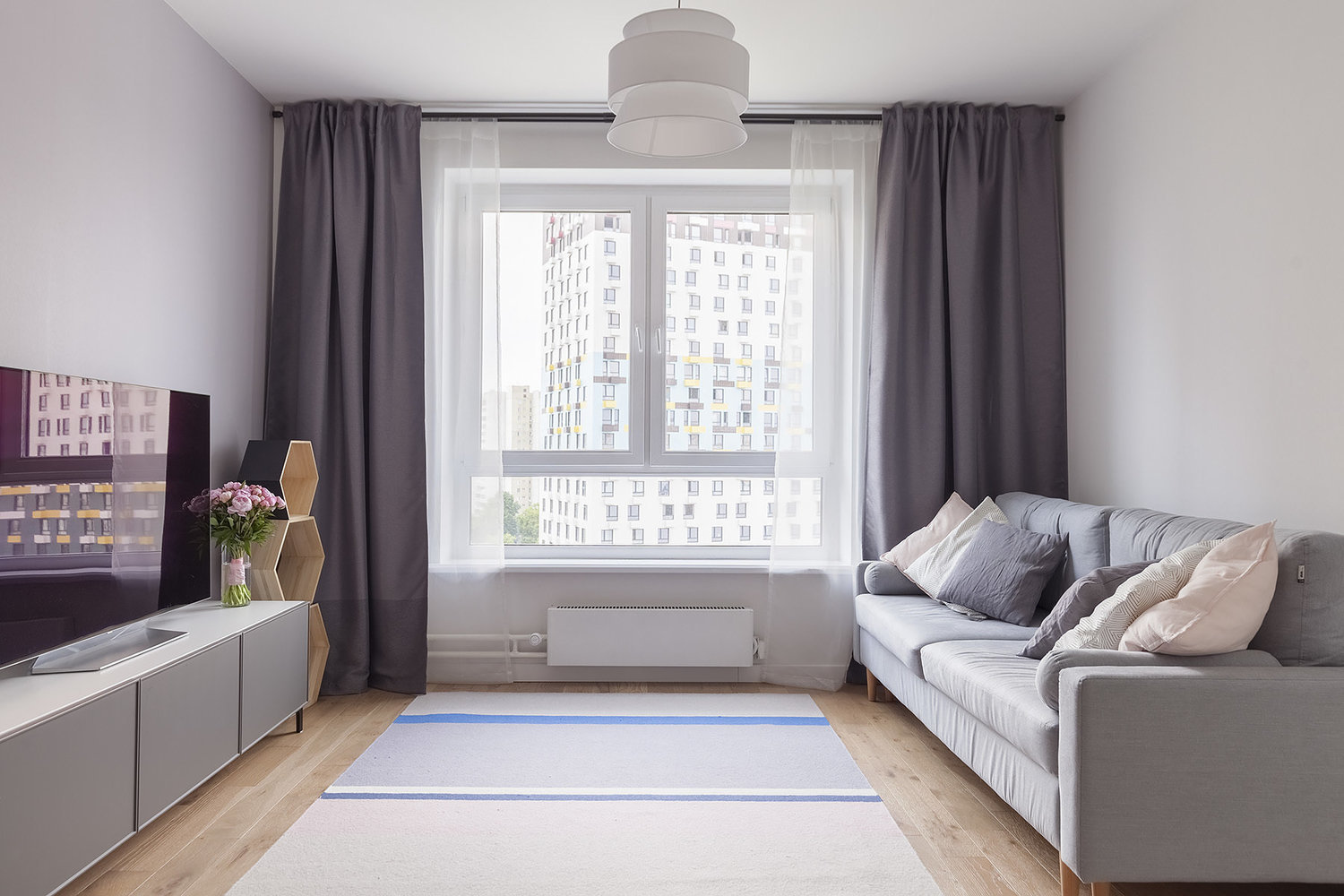 Фотография: Гостиная в стиле Минимализм, Советы, Ремонт на практике, Герой InMyRoom, Личный опыт – фото на INMYROOM Фотография: Гостиная в стиле Минимализм, Советы, Ремонт на практике, Герой InMyRoom, Личный опыт – фото на INMYROOM