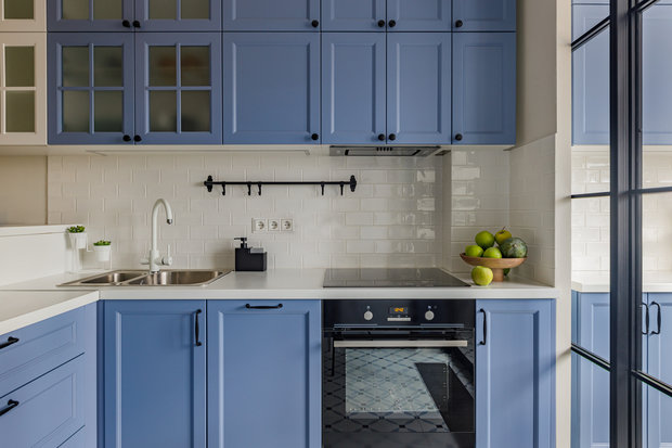 Фотография: Кухня и столовая в стиле Классический, Современный, Квартира, Проект недели, Москва, Наталия Хилова, 2 комнаты, до 40 метров, 40-60 метров – фото на INMYROOM