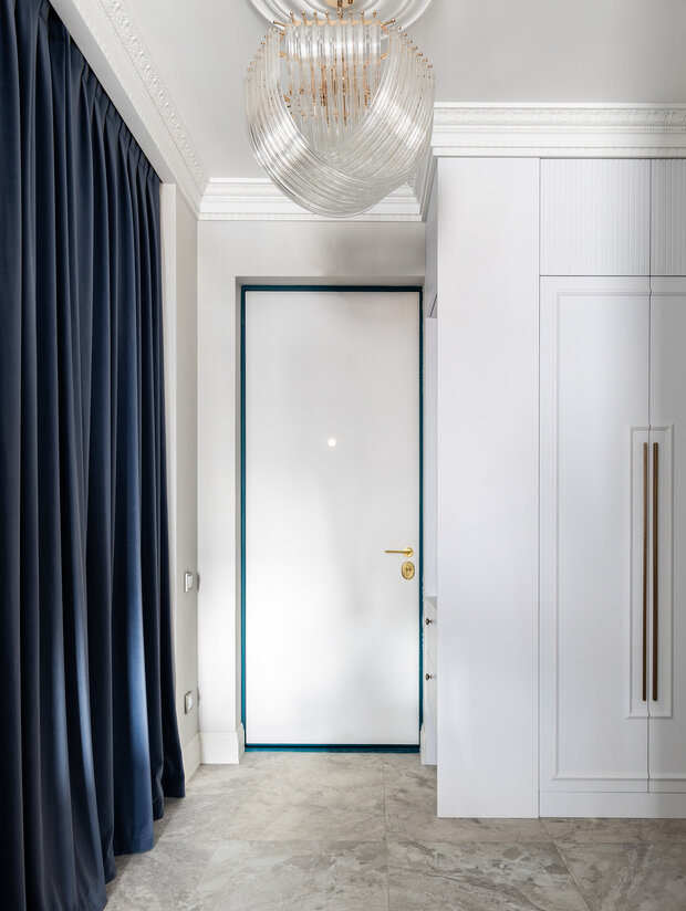 Фотография: Прихожая в стиле Классический, Современный, Квартира, Проект дня, Москва, Монолитный дом, 1 комната, 40-60 метров, Алина Мурашова – фото на INMYROOM