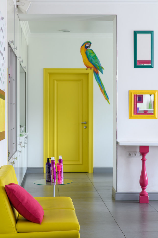 Фото из портфолио Салон красоты "Красивые люди" – фотографии дизайна интерьеров на INMYROOM