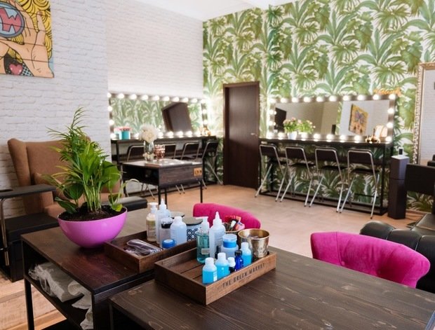 Фото из портфолио Flash Me Beauty Bar – фотографии дизайна интерьеров на INMYROOM