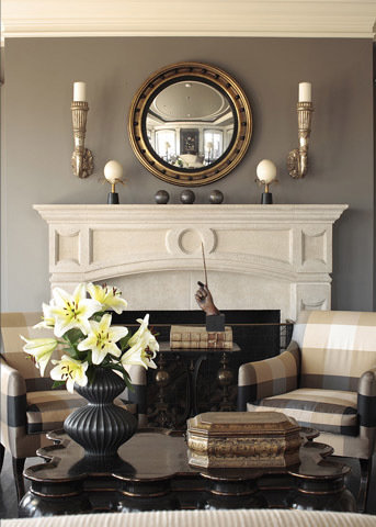 Фотография: Мебель и свет в стиле Классический, Современный, Квартира, Дом, Цвет в интерьере, Дома и квартиры, Камин, Синий – фото на INMYROOM