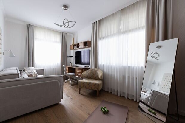 Фотография: Кабинет в стиле Современный, Минимализм, Квартира, Проект дня, Москва, 3 комнаты, 60-90 метров, современный с элементами минимализма – фото на INMYROOM