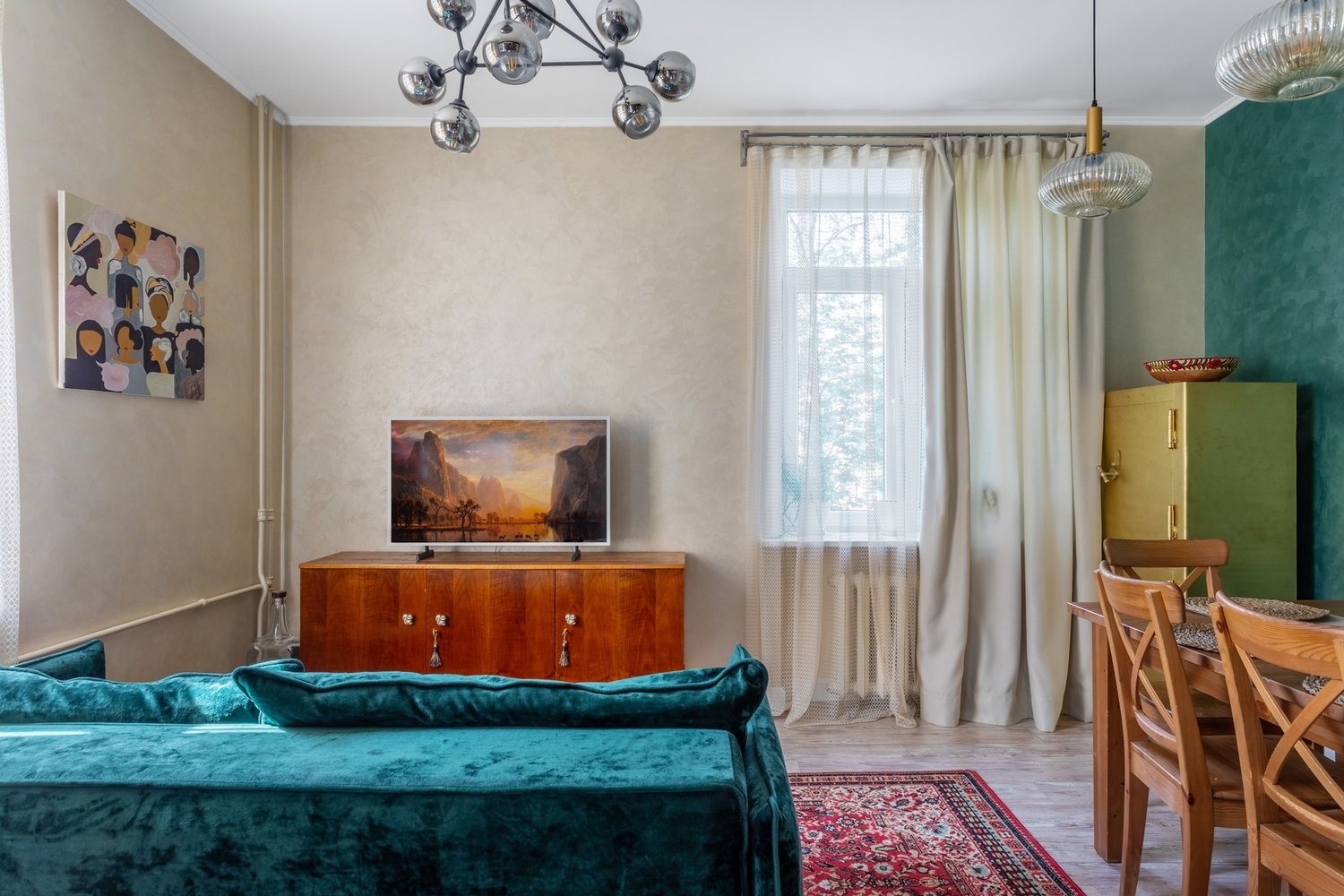 Фотография: Гостиная в стиле Эклектика, Квартира, Проект недели, Видное, Сталинка, 2 комнаты, 40-60 метров – фото на INMYROOM