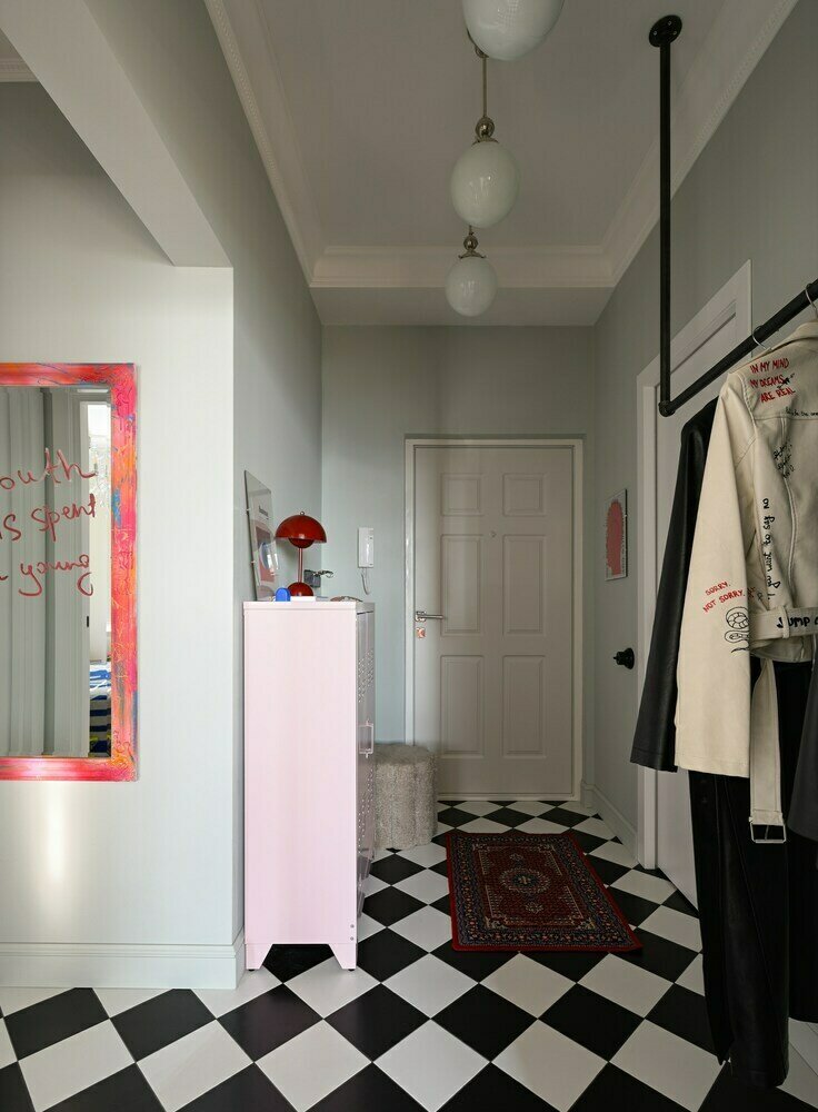 Фотография: Прихожая в стиле Лофт, Современный, Эклектика, Квартира, Проект дня, Санкт-Петербург, Панельный дом, 2 комнаты, до 40 метров, 40-60 метров, SeraphimDSGN, Серафима Гавриленко – фото на INMYROOM Фотография: Прихожая в стиле Лофт, Современный, Эклектика, Квартира, Проект дня, Санкт-Петербург, Панельный дом, 2 комнаты, до 40 метров, 40-60 метров, SeraphimDSGN, Серафима Гавриленко – фото на INMYROOM