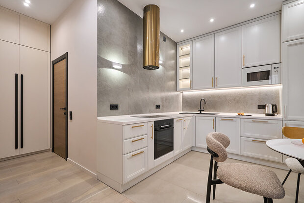 Фотография: Кухня и столовая в стиле Современный, Квартира, Проект дня, Москва, 1 комната, 40-60 метров, минимализм, современный, Мария Куймазова – фото на INMYROOM