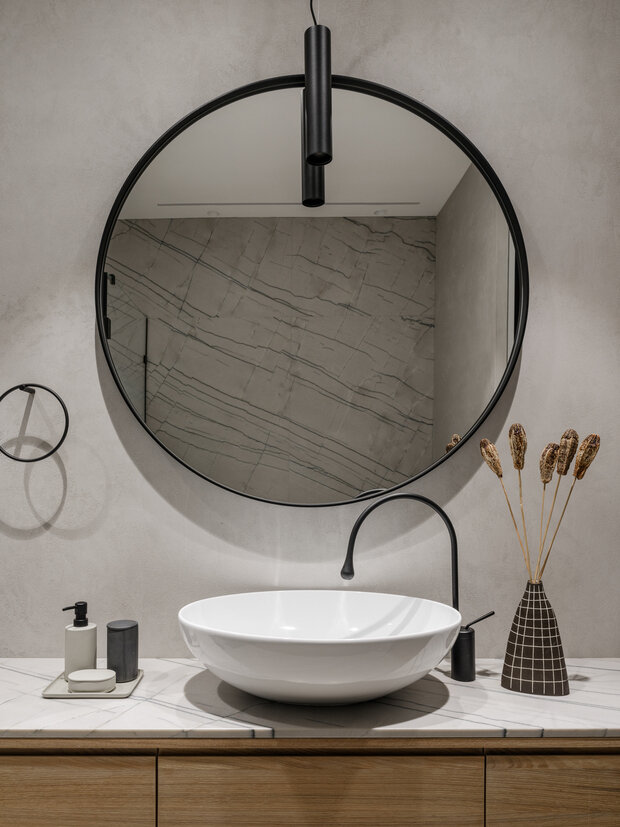 Фотография: Ванная в стиле Современный, Квартира, Проект дня, Москва, Кирпичный дом, 4 и больше, Более 90 метров, Валерия Исакова, Мария Куркова – фото на INMYROOM