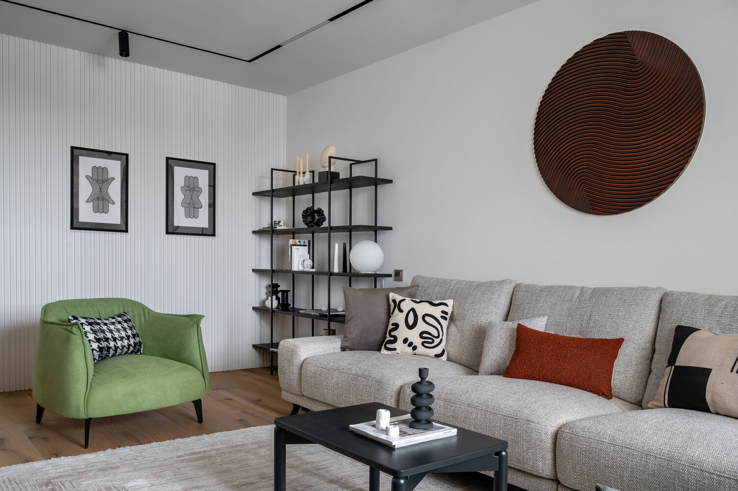 Фотография: Гостиная в стиле Современный, Квартира, Проект дня, Москва, П-44, Панельный дом, 3 комнаты, 60-90 метров, Елизавета Матвейко – фото на INMYROOM Фотография: Гостиная в стиле Современный, Квартира, Проект дня, Москва, П-44, Панельный дом, 3 комнаты, 60-90 метров, Елизавета Матвейко – фото на INMYROOM