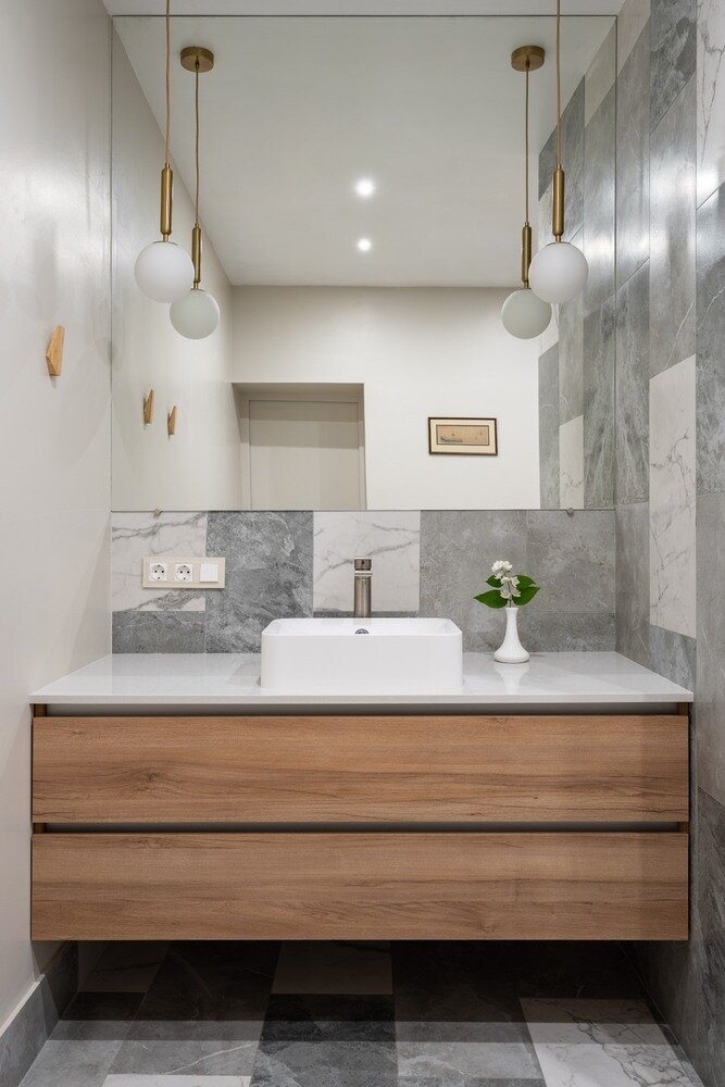 Фотография: Ванная в стиле Современный, Квартира, Проект недели, Санкт-Петербург, 2 комнаты, 40-60 метров, Material, Александра Матушкина – фото на INMYROOM Фотография: Ванная в стиле Современный, Квартира, Проект недели, Санкт-Петербург, 2 комнаты, 40-60 метров, Material, Александра Матушкина – фото на INMYROOM