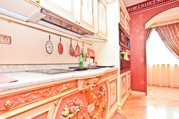 Фотография: Кухня и столовая в стиле Классический, Современный, Квартира, Дома и квартиры, Роспись – фото на INMYROOM