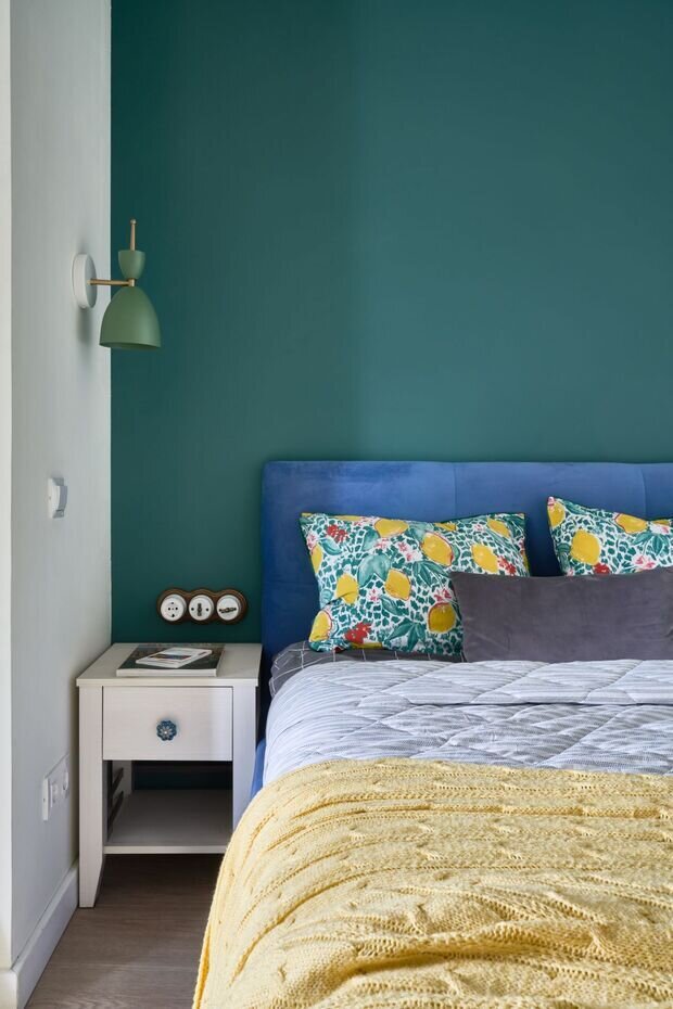 Фотография: Спальня в стиле Скандинавский, Современный, Малогабаритная квартира, Квартира, Проект дня, Москва, Панельный дом, 1 комната, до 40 метров, Алексей Смирнов, Мария Оганесян – фото на INMYROOM