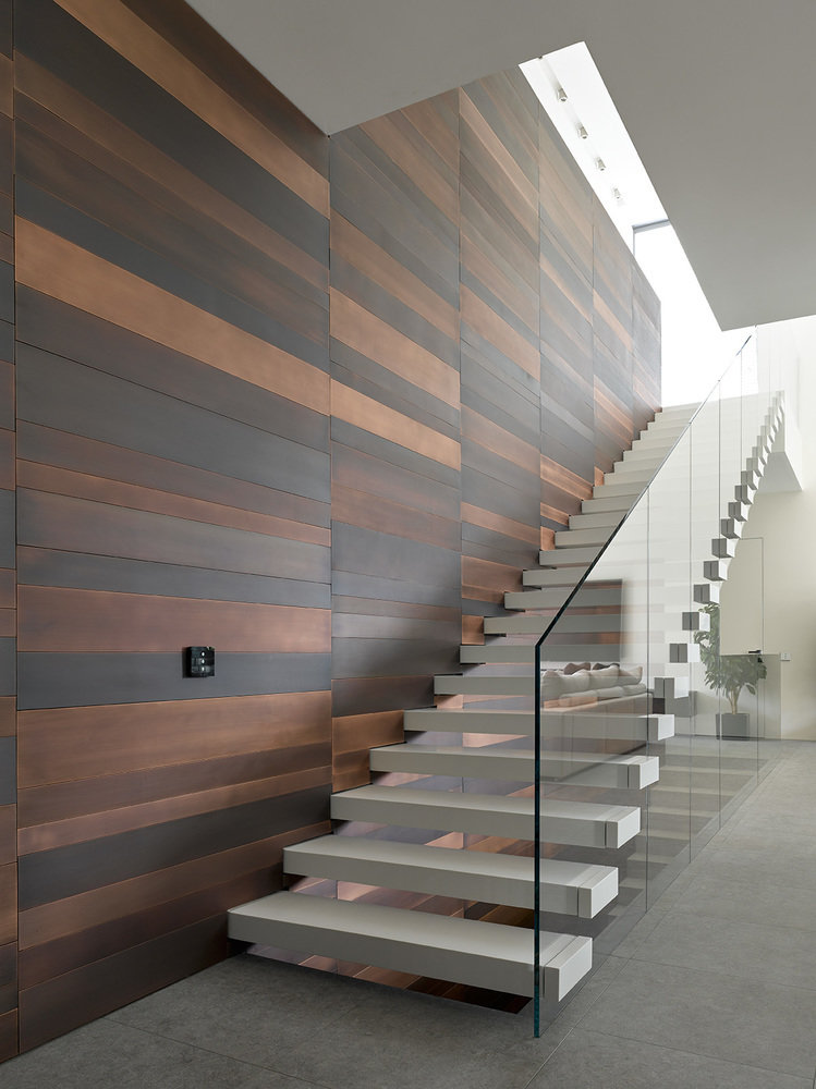 Фотография: Прихожая в стиле Минимализм, Современный, Дом, Подмосковье, Московская область, Монолитный дом, Александра Федорова, 4 и больше, Более 90 метров, Эксклюзивные проекты, Марфино – фото на INMYROOM