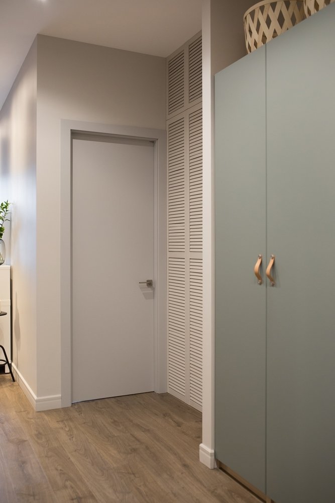 Фотография: Прихожая в стиле Современный, Минимализм, Квартира, Проект недели, Санкт-Петербург, 2 комнаты, 40-60 метров, Ольга Артемова – фото на INMYROOM