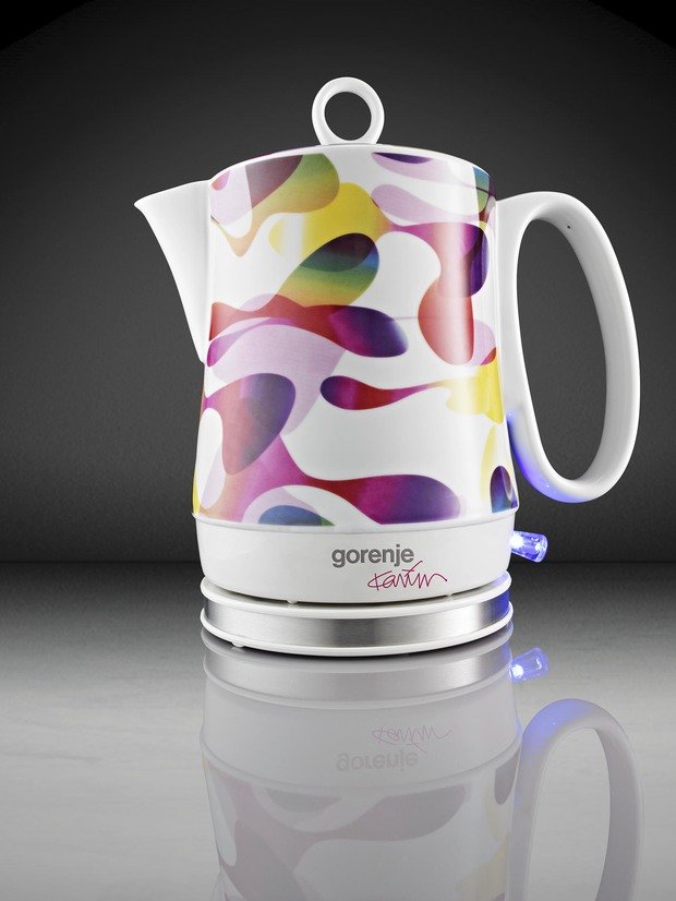 Фотография: Аксессуары в стиле Современный, Декор интерьера, Alessi, BoConcept, Gorenje, Sancal, Umbra, Vondom, Мебель и свет, Цвет в интерьере, Индустрия, Люди, Белый, Архитектурные объекты, Розовый, Карим Рашид, Промдизайн, Подсвечник – фото на INMYROOM