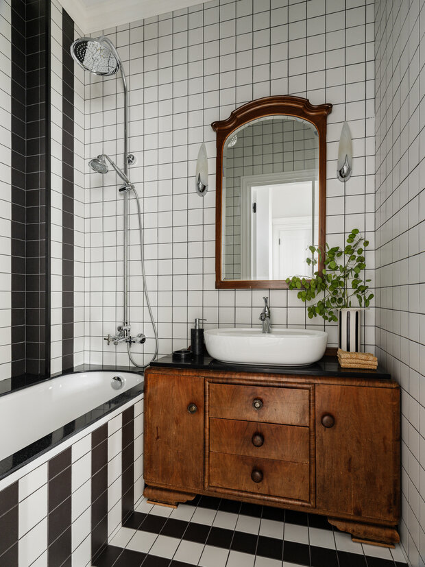 Фотография: Ванная в стиле Скандинавский, Эклектика, Винтажный, Классический, Малогабаритная квартира, Квартира, Проект дня, Москва, 1 комната, до 40 метров, Ольга Петрова-Подольская – фото на INMYROOM