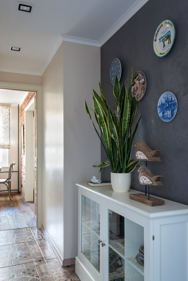 Фотография: Прихожая в стиле Скандинавский, Лофт, Эклектика, Квартира, Проект недели, Москва, Блочный дом, 3 комнаты, 60-90 метров, И-209, Людмила Данилевич – фото на INMYROOM