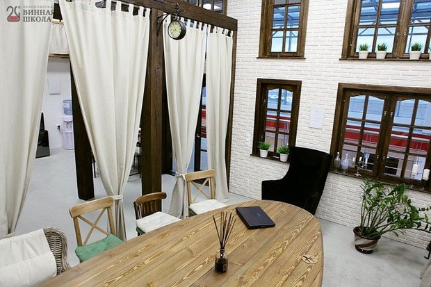 Фото из портфолио Винная школа в Красноярске – фотографии дизайна интерьеров на INMYROOM