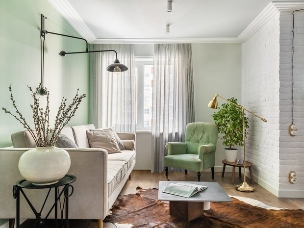 Фотография: Гостиная в стиле Скандинавский, Гид, Евгения Лыкасова, «Уютная квартира», Наталья Преображенская, Ирина Кривцова, квартира в пастельных тонах, Елена Зуфарова, Quadrum – фото на INMYROOM