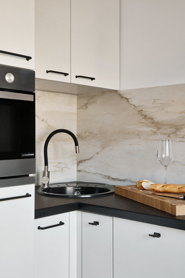 Фотография: Кухня и столовая в стиле Скандинавский, Современный, Эклектика, Квартира, Советы, Хрущевка, Татьяна Самодурова – фото на INMYROOM