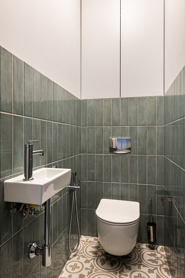 Фотография: Ванная в стиле Современный, Квартира, Проект дня, Москва, Сталинка, 2 комнаты, 40-60 метров, Патриаршие пруды, винтаж/ретро, Рамиля Шагиева, Эмиль Шагиев – фото на INMYROOM