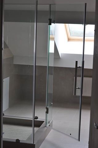 Фото из портфолио Душевые кабины – фотографии дизайна интерьеров на INMYROOM