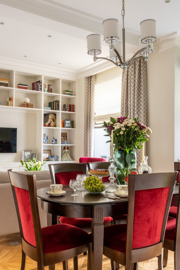 Фотография: Кухня и столовая в стиле Классический, Современный, Проект недели, Москва, Старый фонд, Кирпичный дом, 3 комнаты, 60-90 метров, Наталья Широкорад – фото на INMYROOM