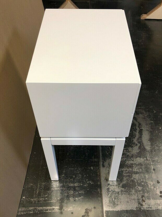 Фото из портфолио Тумбочка Hi Static торисан – фотографии дизайна интерьеров на INMYROOM