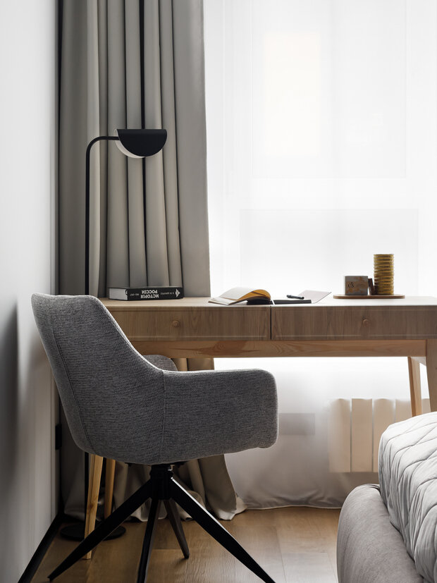 Фотография: Спальня в стиле Современный, Квартира, Проект дня, Москва, Монолитный дом, 2 комнаты, 40-60 метров, Анна Водянова, Екатерина Абдуллина – фото на INMYROOM