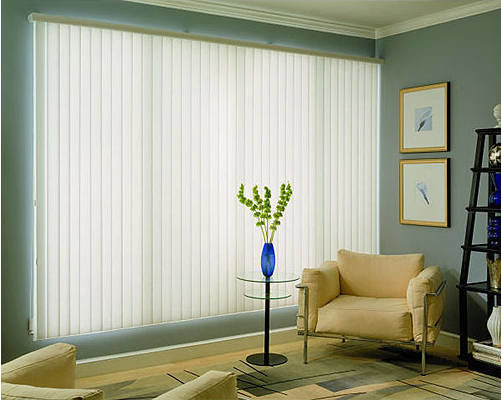 Фотография: Гостиная в стиле Современный, Восточный, Минимализм, Квартира, Декор, Советы, как выбрать жалюзи, жалюзи на окна – фото на INMYROOM