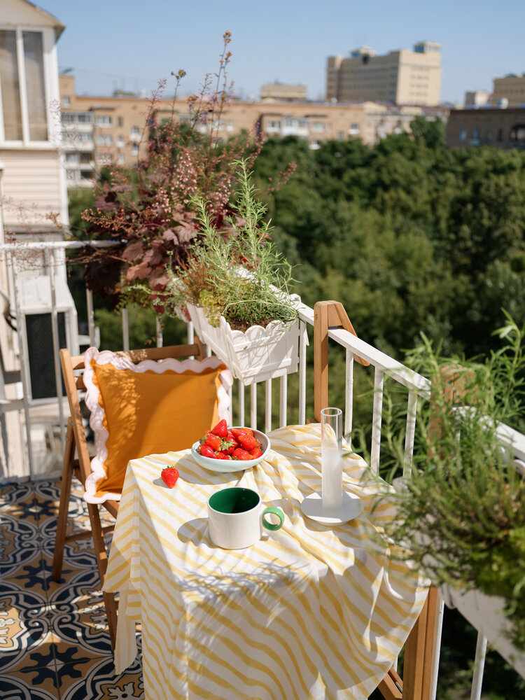 Фотография: Балкон в стиле Современный, Малогабаритная квартира, Квартира, Проект дня, Москва, Хамовники, Хрущевка, 2 комнаты, 40-60 метров, Анастасия Заркуа – фото на INMYROOM