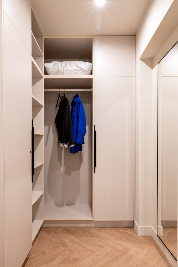 Фотография: Гардеробная в стиле Современный, Квартира, Проект дня, Калининград, Хрущевка, 2 комнаты, 40-60 метров, Полина Чернышова – фото на INMYROOM