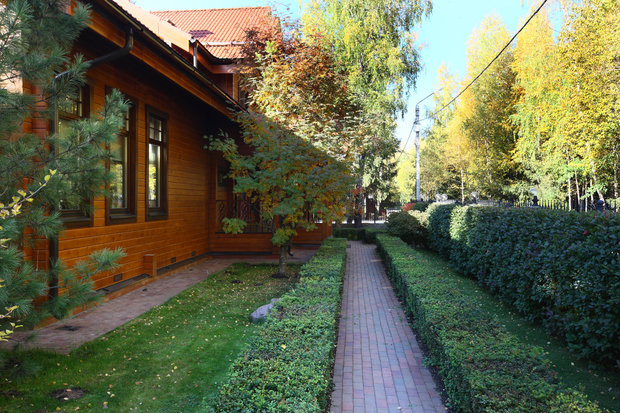 Фотография: Ландшафт в стиле , Эклектика, Дом, Проект недели, Дом и дача, Московская область, Лада Засимова, Виктория Николаева – фото на INMYROOM