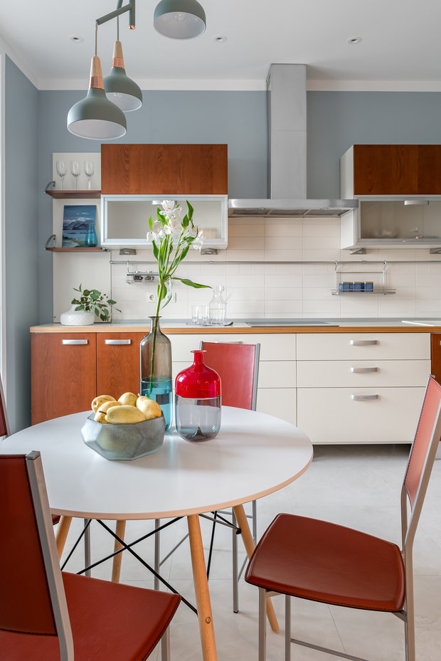 Фотография: Кухня и столовая в стиле Современный, Квартира, Проект недели, Москва, Ольга Райская, Панельный дом, 3 комнаты, Более 90 метров – фото на INMYROOM