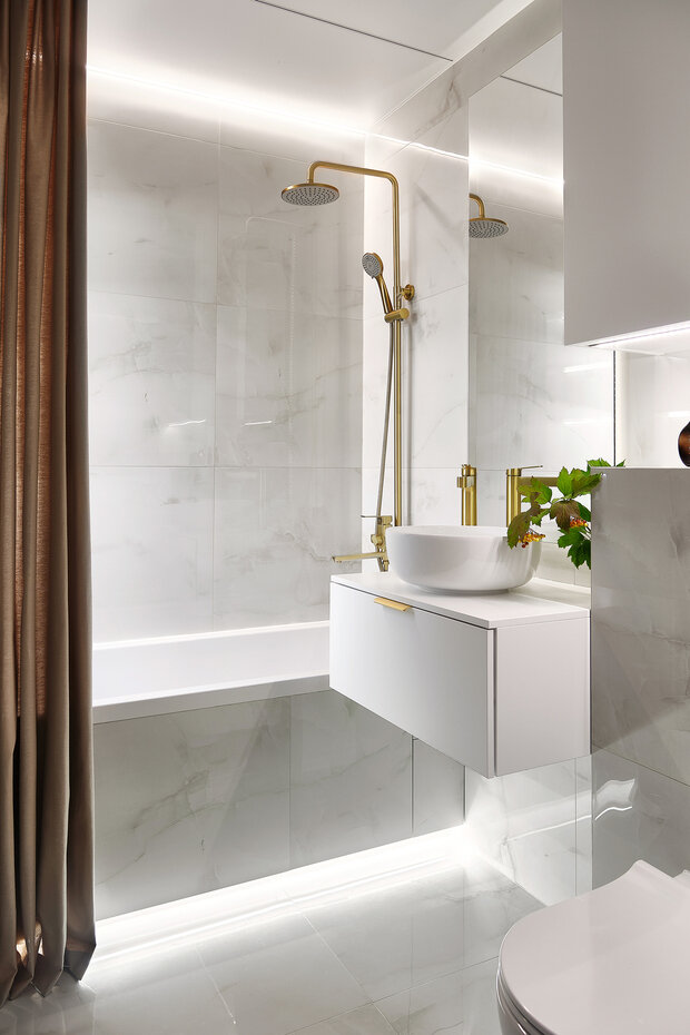 Фотография: Ванная в стиле Современный, Малогабаритная квартира, Квартира, Проект дня, Пермь, Монолитный дом, 2 комнаты, до 40 метров, современный с элементами классики и минимализмом, Арина Гринберг – фото на INMYROOM