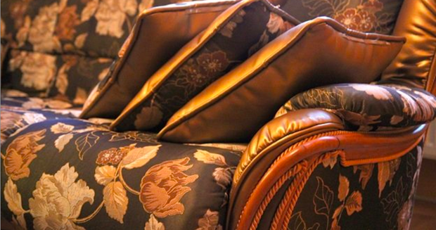 Фотография: Мебель и свет в стиле Классический, Современный, Декор интерьера, Стиль жизни, Советы, Мягкая мебель – фото на INMYROOM