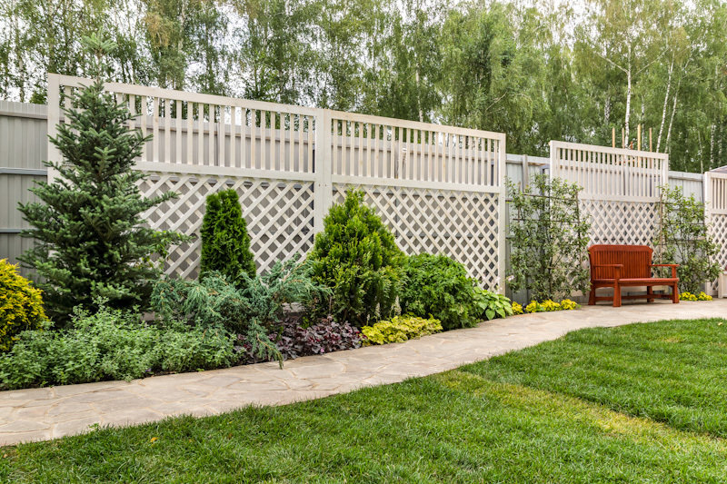 Фотография: Ландшафт в стиле Современный, Дачный ответ, Беседка – фото на INMYROOM Фотография: Ландшафт в стиле Современный, Дачный ответ, Беседка – фото на INMYROOM