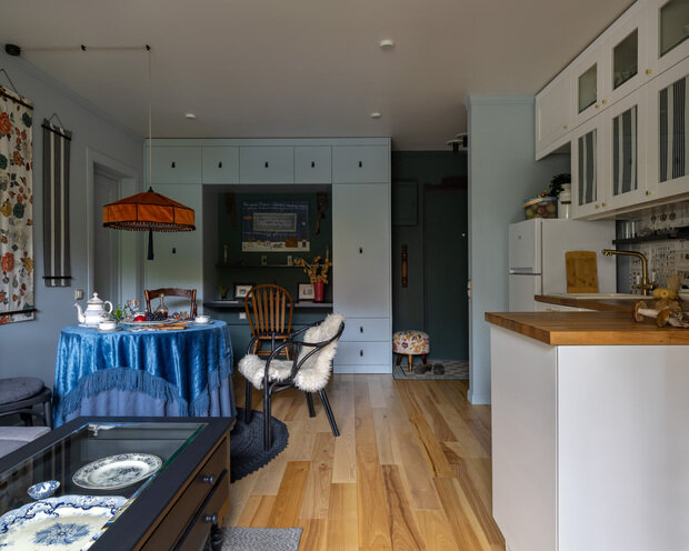 Фотография: Кухня и столовая в стиле Прованс и Кантри, Эклектика, Винтажный, рустикальный с элементами современного, Малогабаритная квартира, Квартира, Проект дня, 1 комната, до 40 метров, Соня Кондрашина, Санкт-Петербруг – фото на INMYROOM