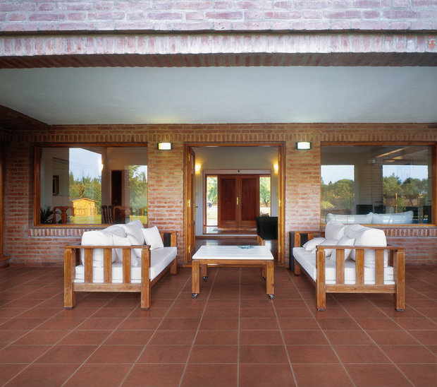 Фотография: Терраса в стиле Лофт, Советы, Estima, керамогранит под дерево, Ametis by Estima, керамогранит, как выбрать керамогранит – фото на INMYROOM