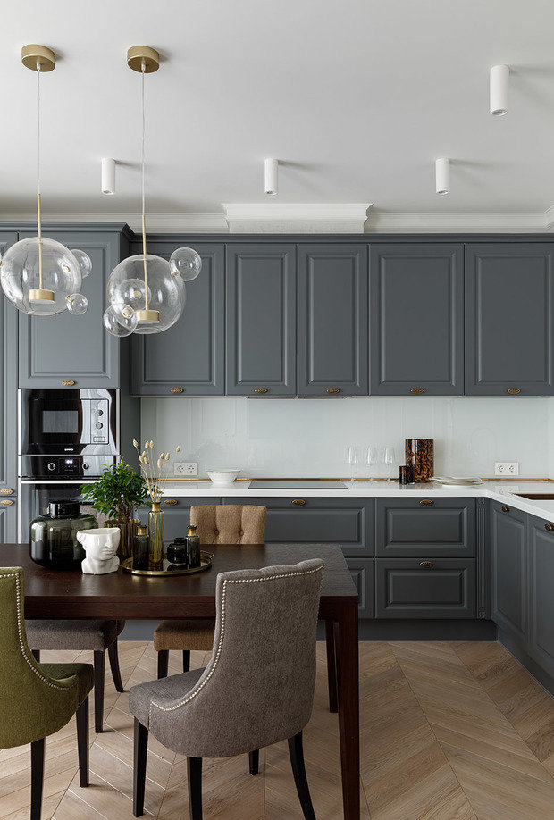 Фотография: Кухня и столовая в стиле Классический, Современный, Квартира, Проект недели, Санкт-Петербург, 3 комнаты, Более 90 метров, Кирилл Пономаренко – фото на INMYROOM