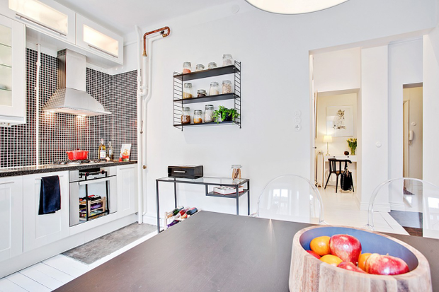 Фотография: Кухня и столовая в стиле Скандинавский, Малогабаритная квартира, Квартира, Дома и квартиры – фото на INMYROOM