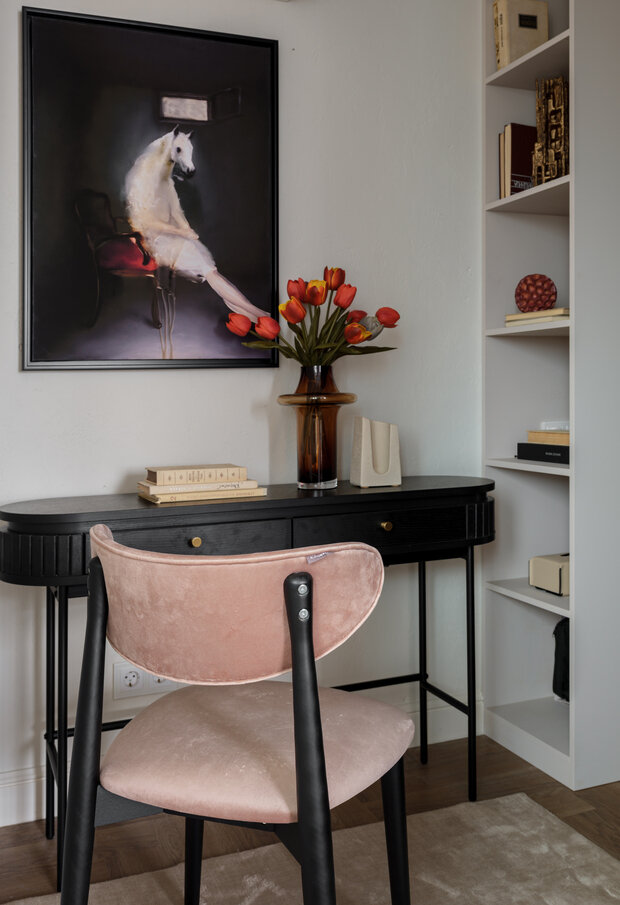 Фотография: Гостиная в стиле Современный, Квартира, Проект дня, Москва, 2 комнаты, 40-60 метров, Сара Михайлова – фото на INMYROOM