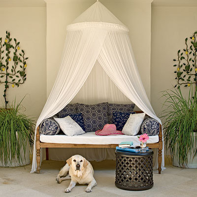 Фотография: Декор в стиле Восточный, Спальня, Декор интерьера, Декор дома, Свечи – фото на INMYROOM