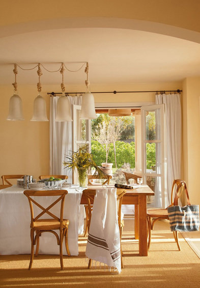 Фотография: Кухня и столовая в стиле Прованс и Кантри, Дом, Испания, Дома и квартиры, Майорка – фото на INMYROOM