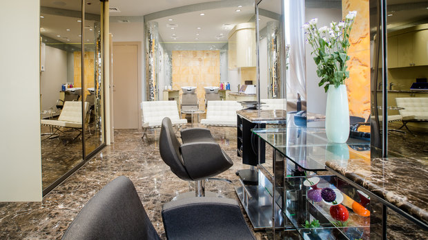 Фото из портфолио Салон красоты "Эмари" – фотографии дизайна интерьеров на INMYROOM