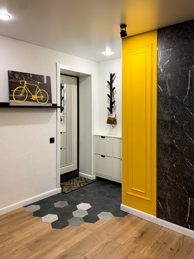 Фотография: Прихожая в стиле Современный, Ремонт на практике – фото на INMYROOM